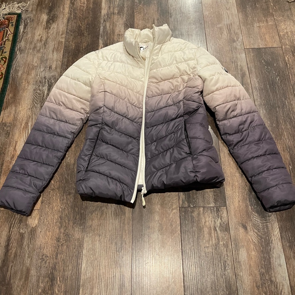 ZYIA Gradient Puffers Jacket - Cream and Gray